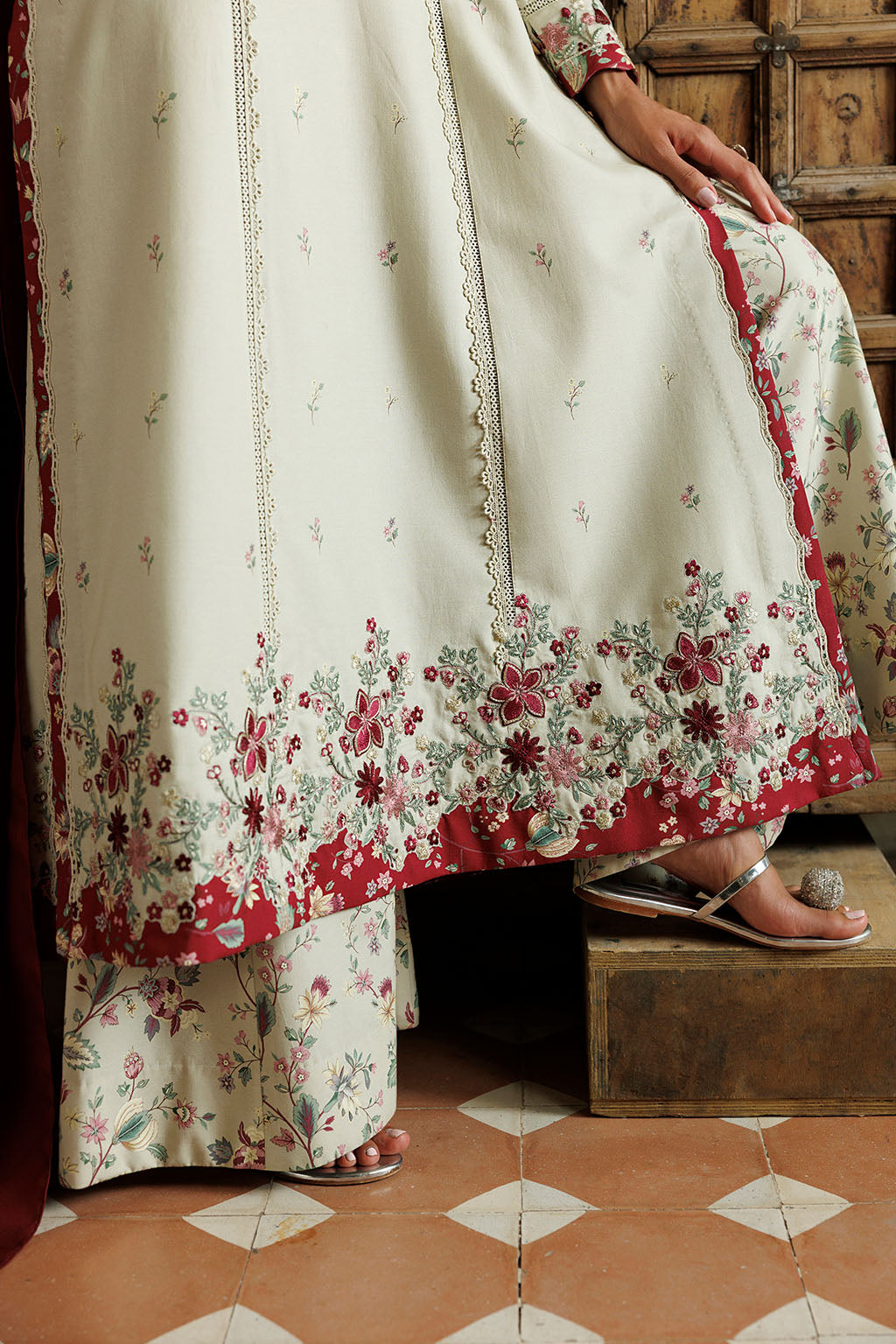 Iznik - Ipf-28  Embroidered Printed Viscose Linen