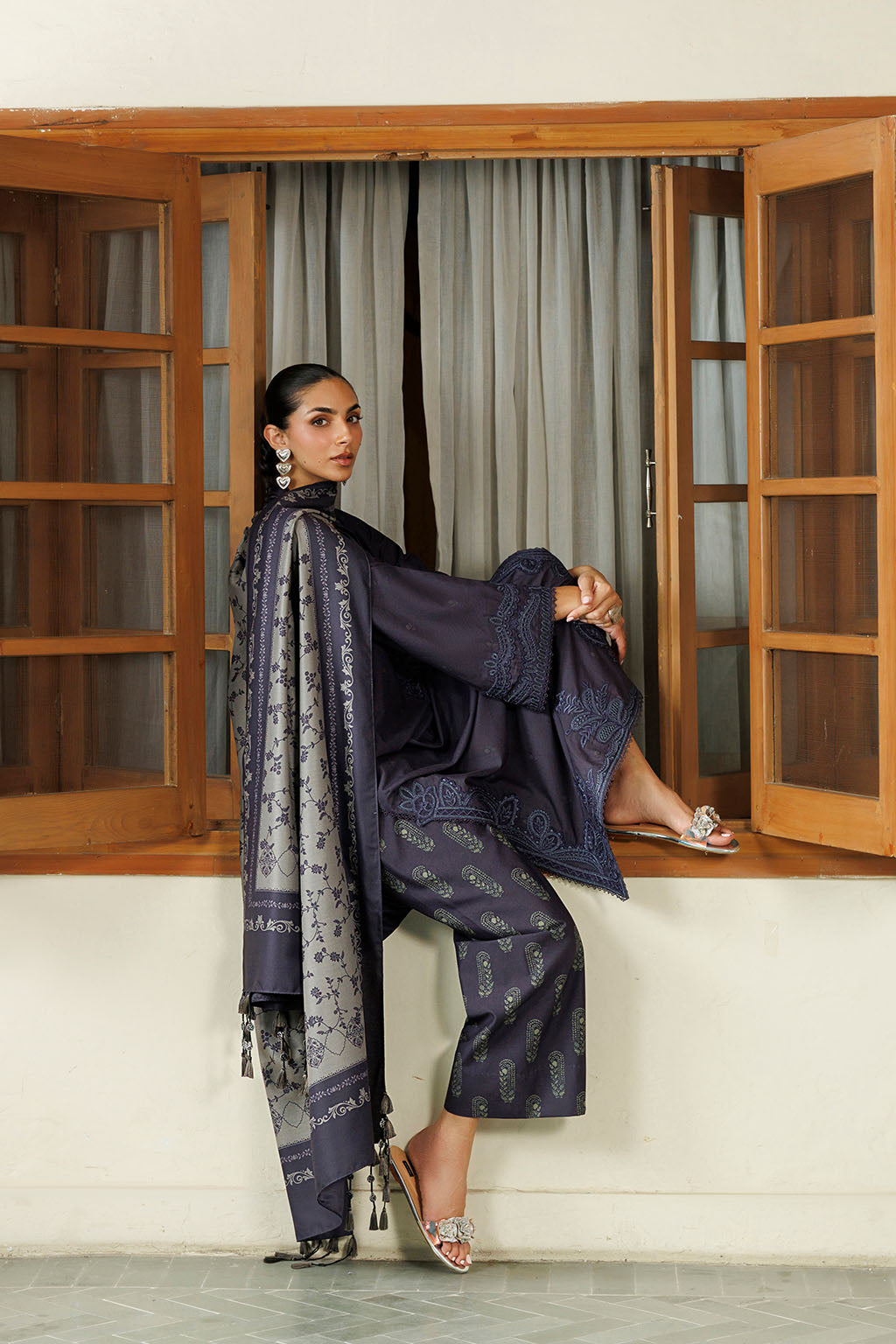 Iznik - Ipf-30  Embroidered Printed Viscose Linen