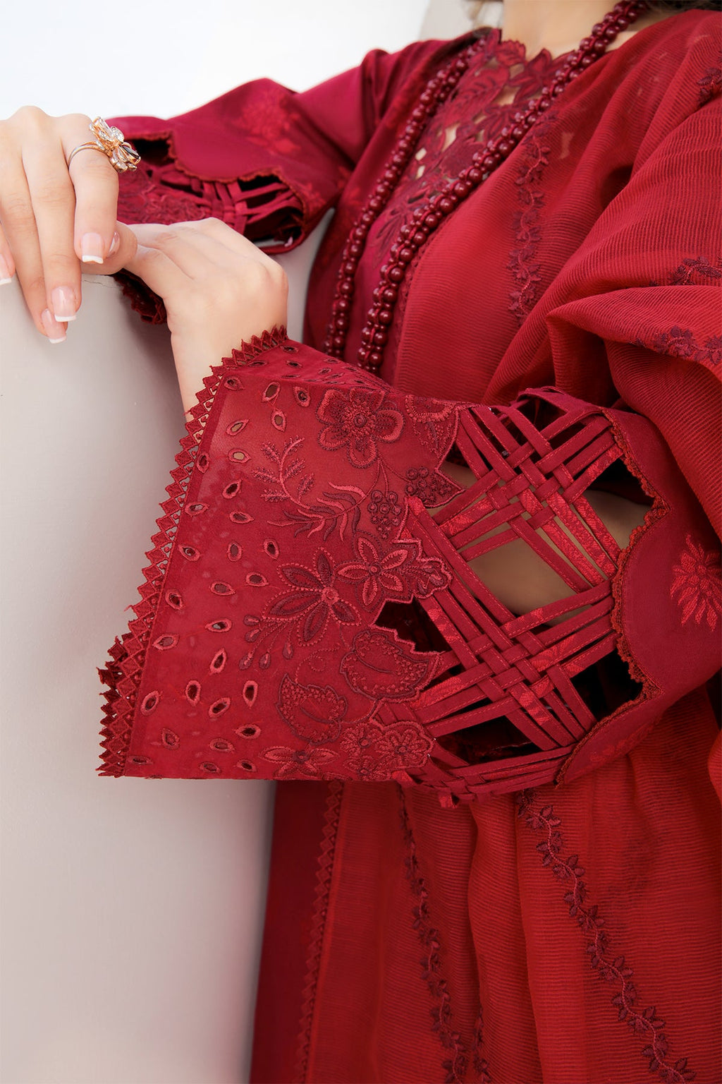 Baroque - Embroidered Jacquard Lawn UF-300