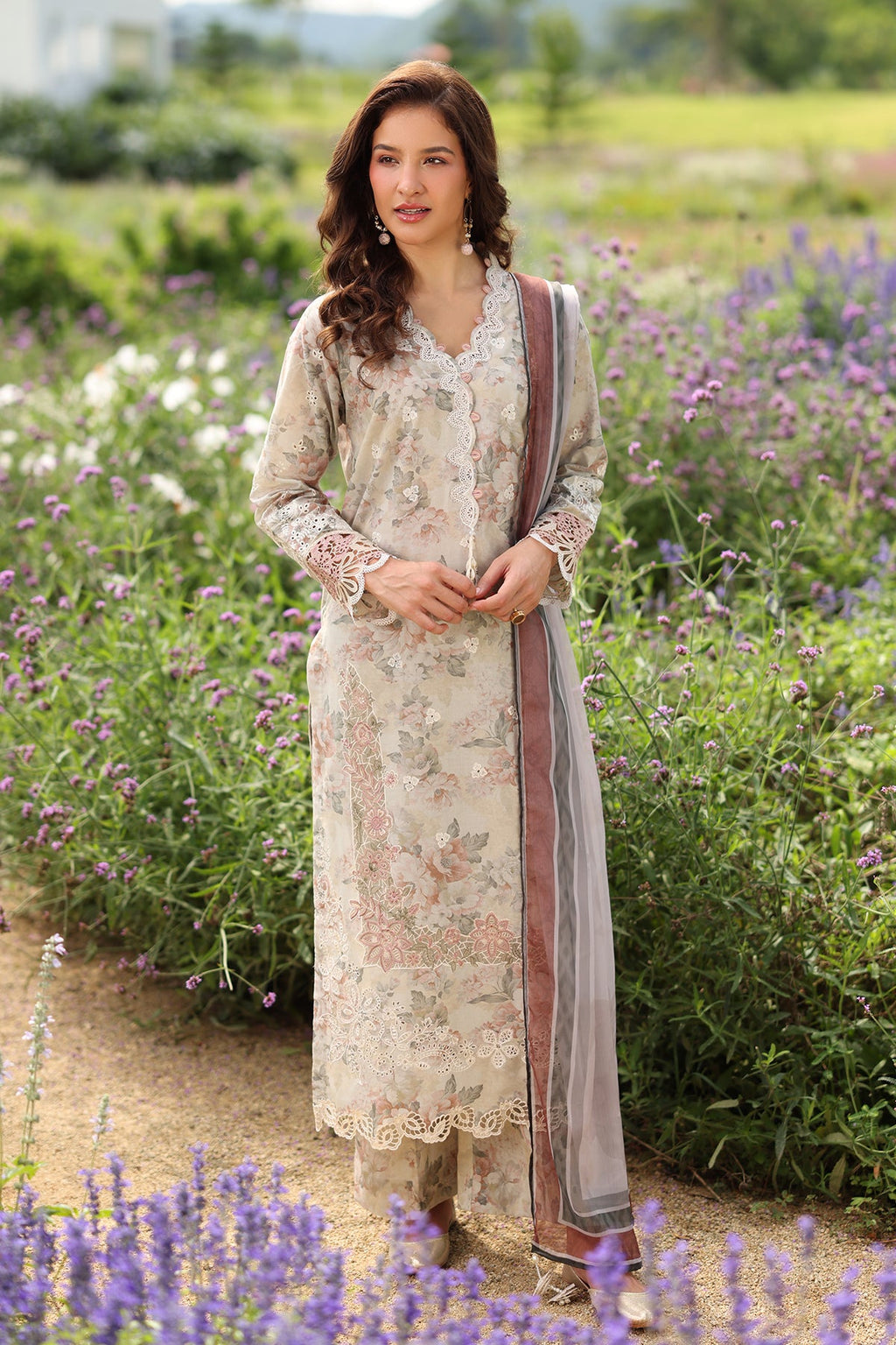 Baroque - Embroidered Lawn UF-4225