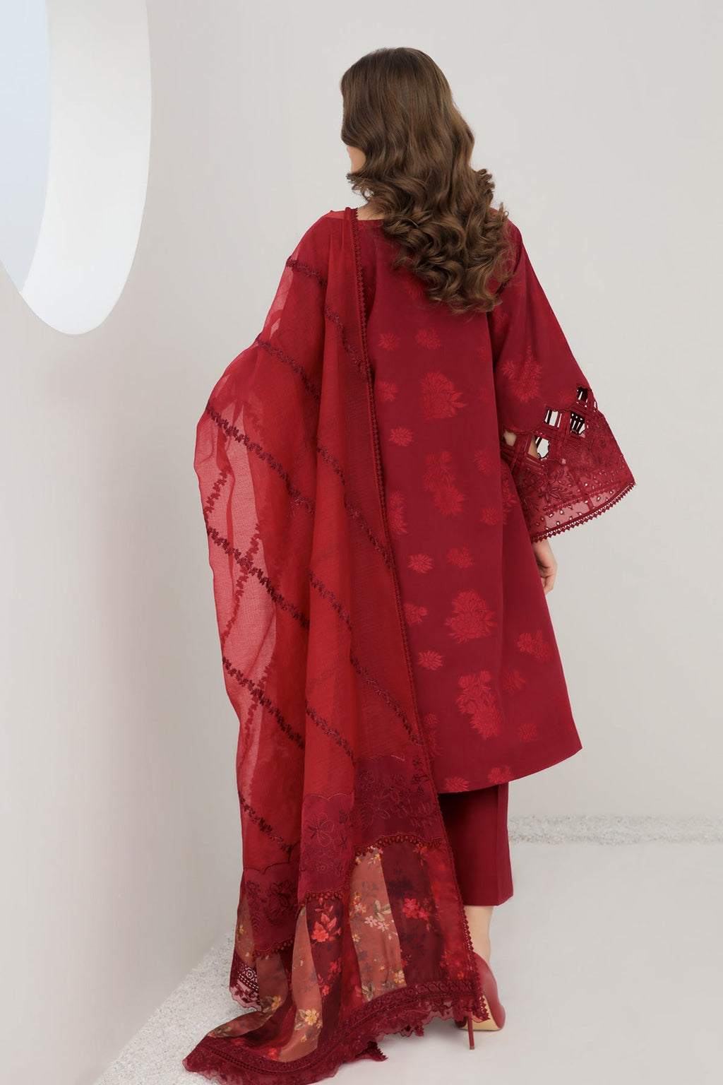 Baroque - Embroidered Jacquard Lawn UF-300