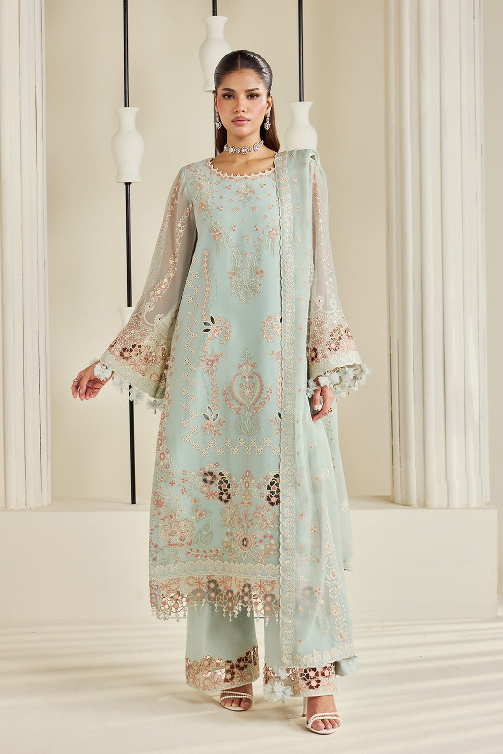 Alizeh - Af-Dhg-5046-Tiyaahe