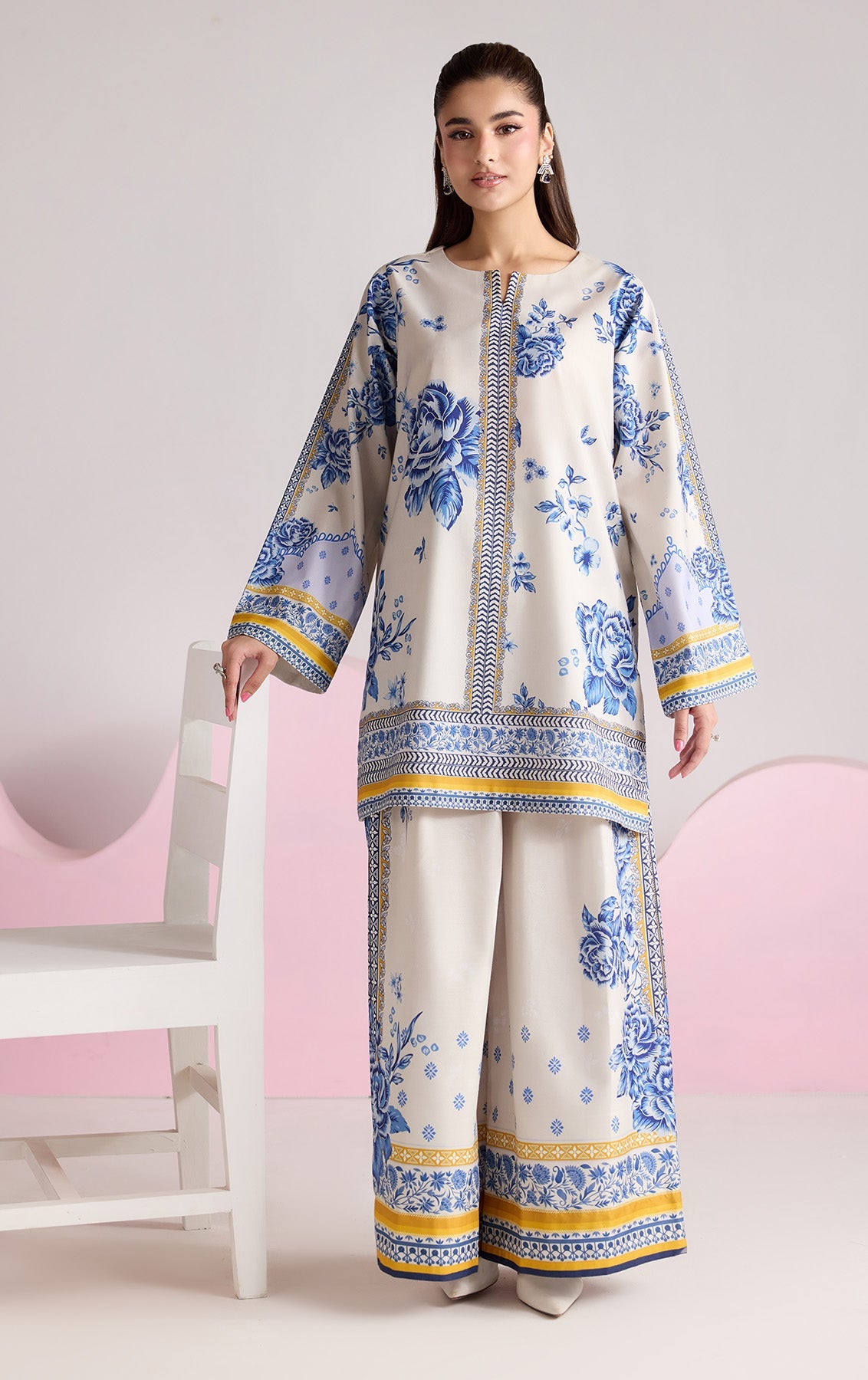 Alizeh - Af-Pl-6070-Leora