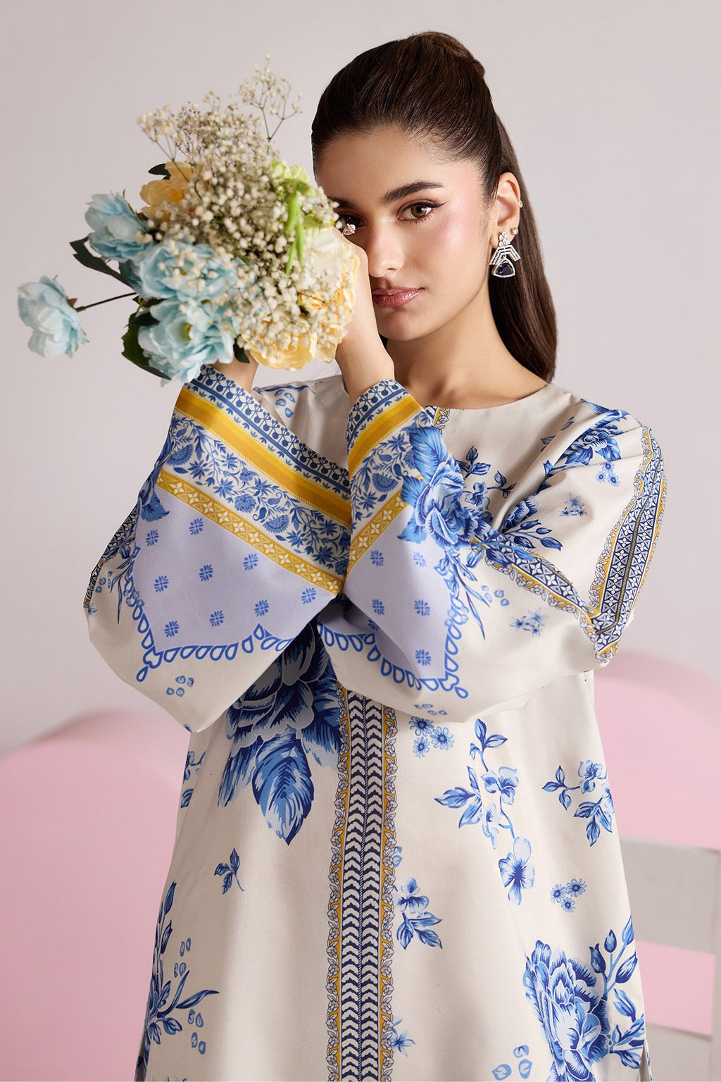 Alizeh - Af-Pl-6070-Leora