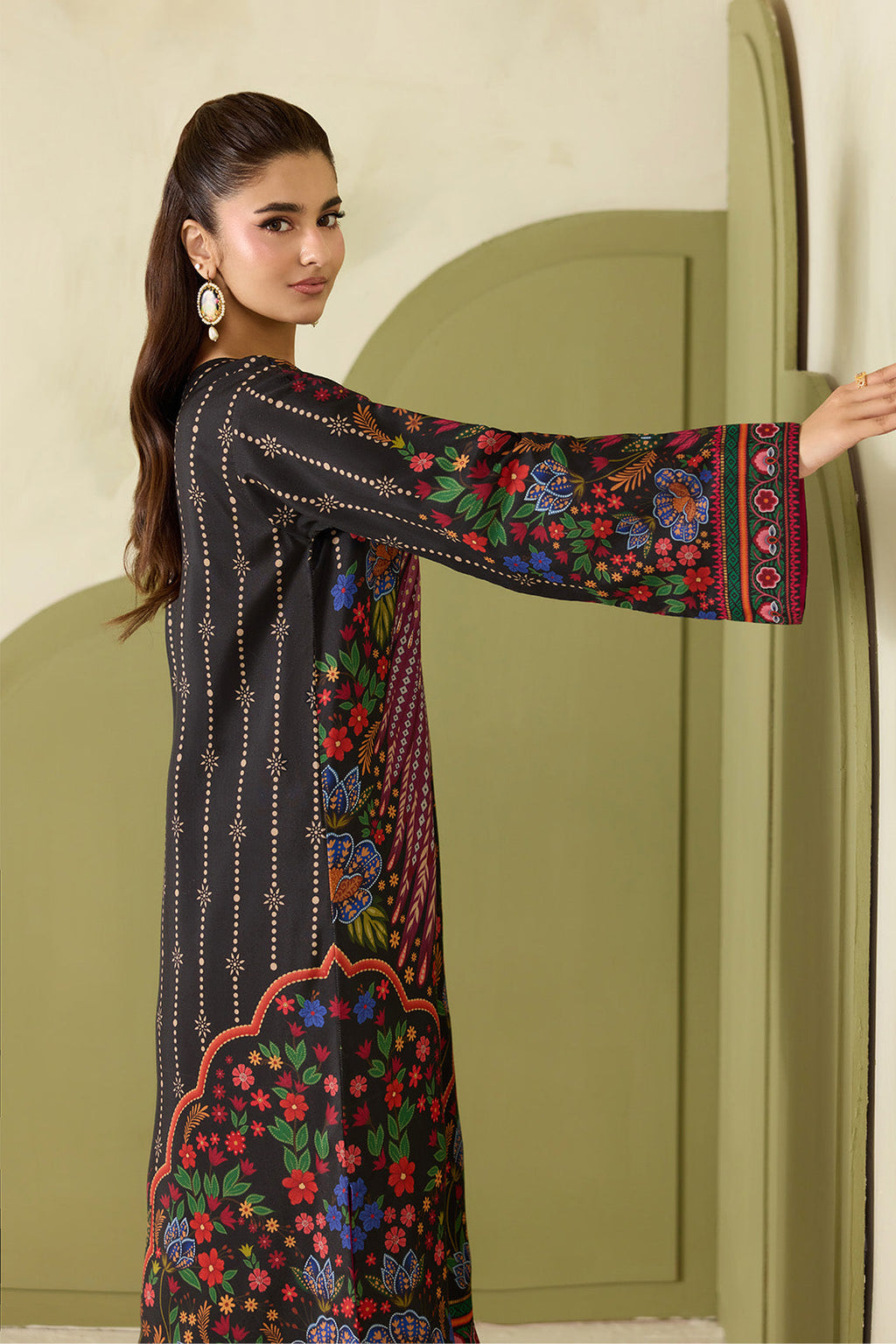 Alizeh - Af-Pl-6068-Uns