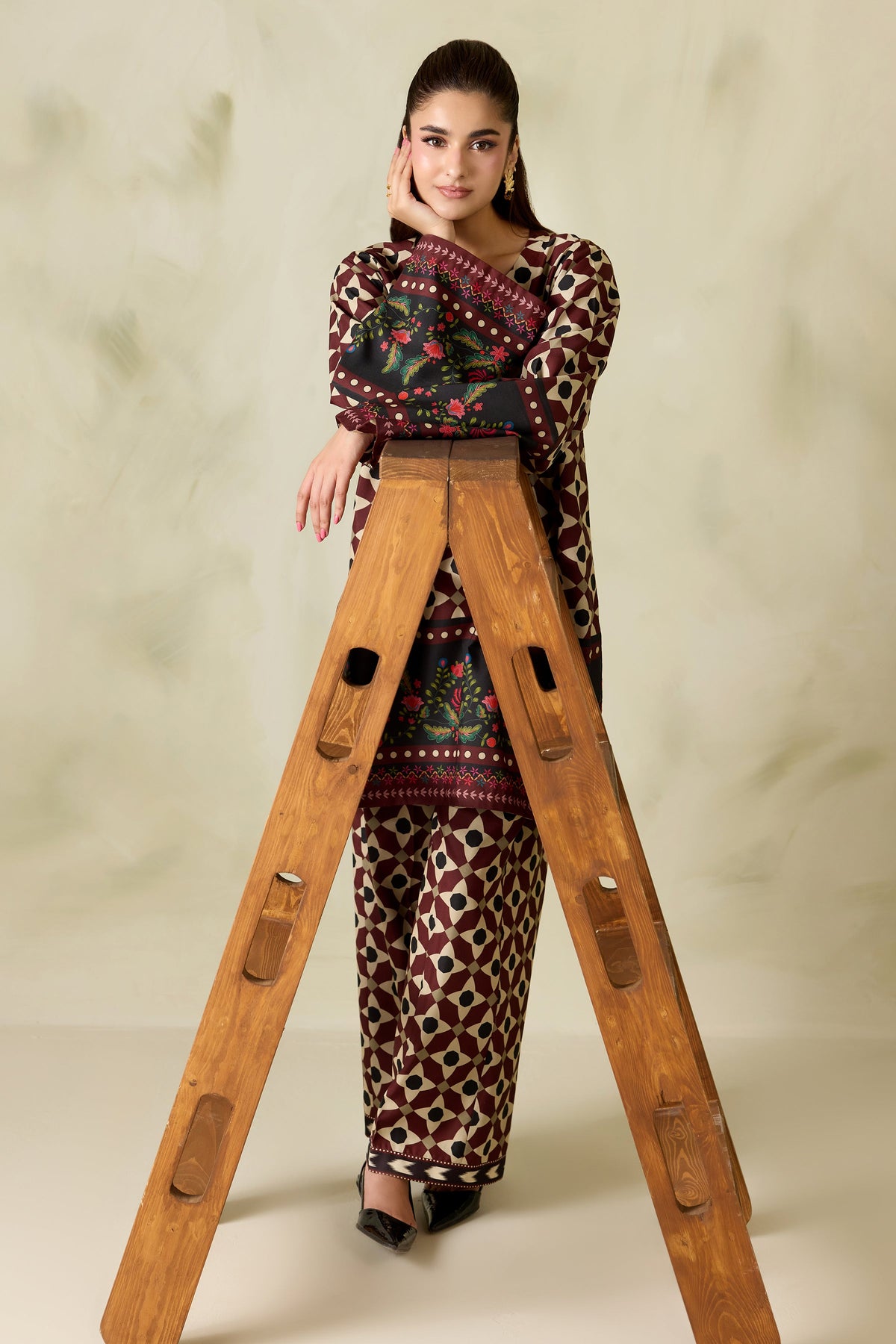 Alizeh - Af-Pl-6075-Zirwah