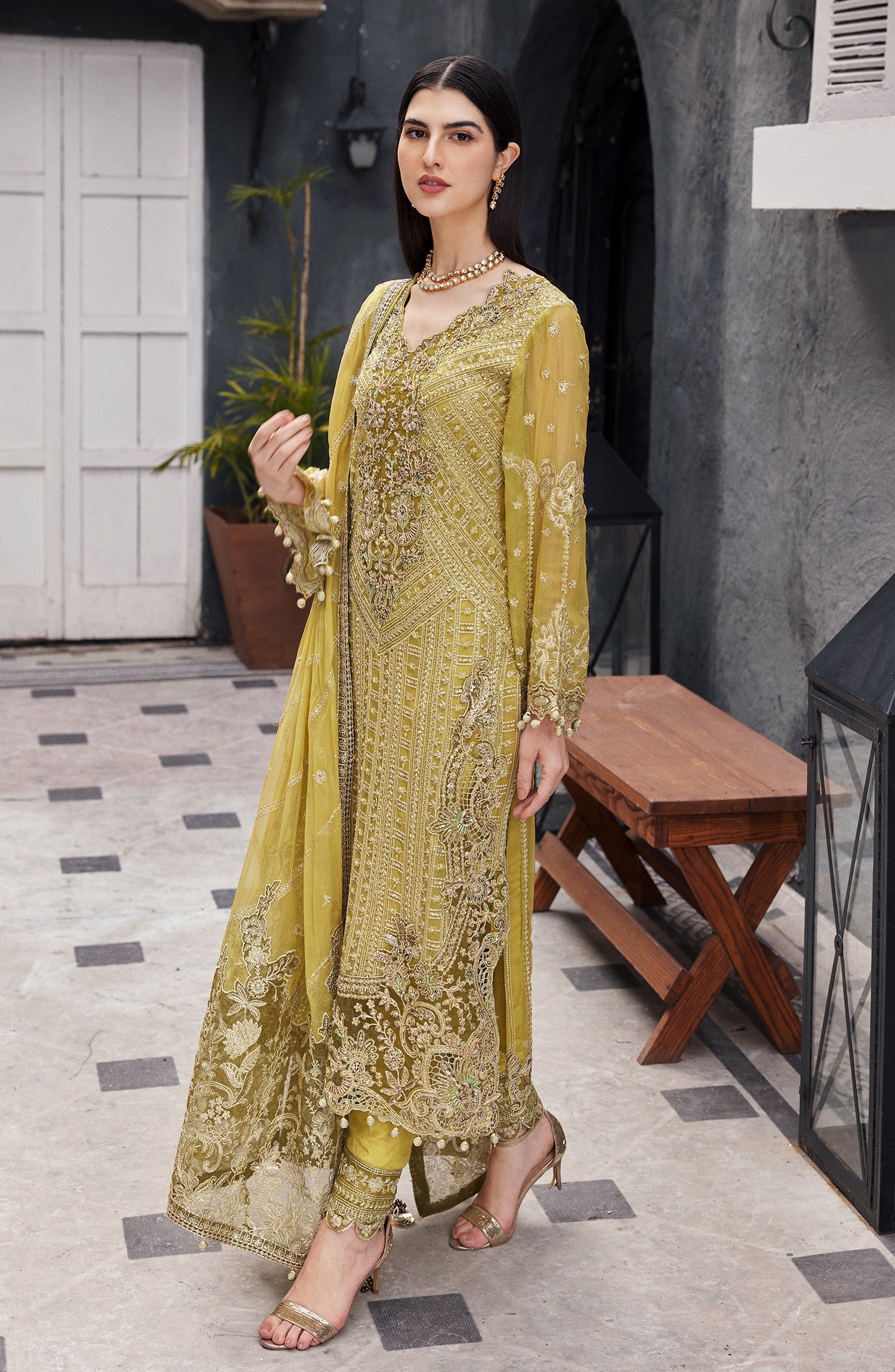 Emaan Adeel - Aroohi