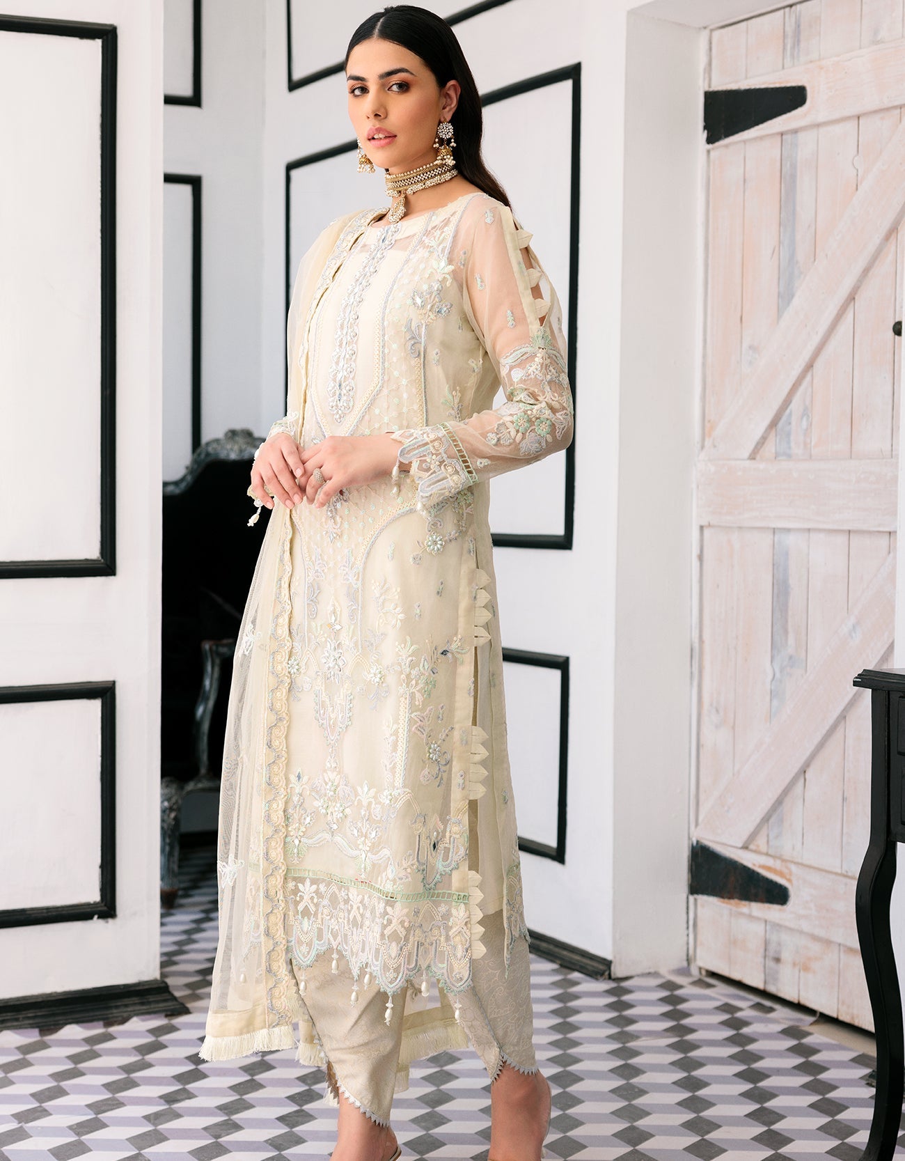 Emaan Adeel - Lf-601