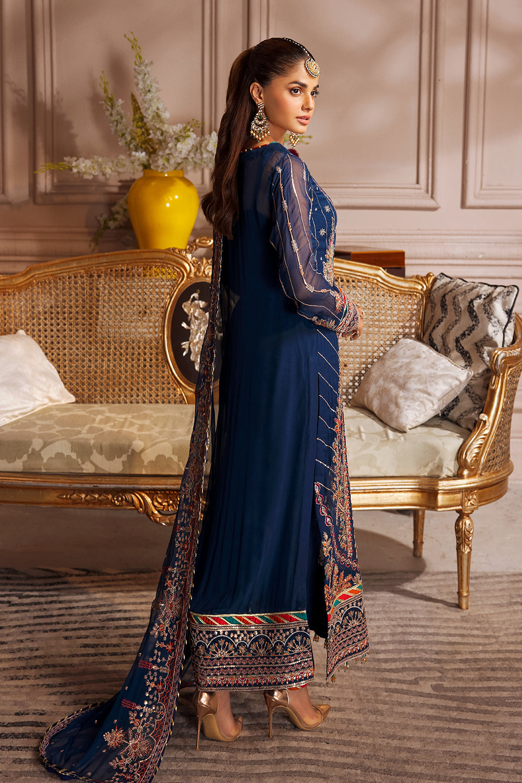 Emaan Adeel - El-02