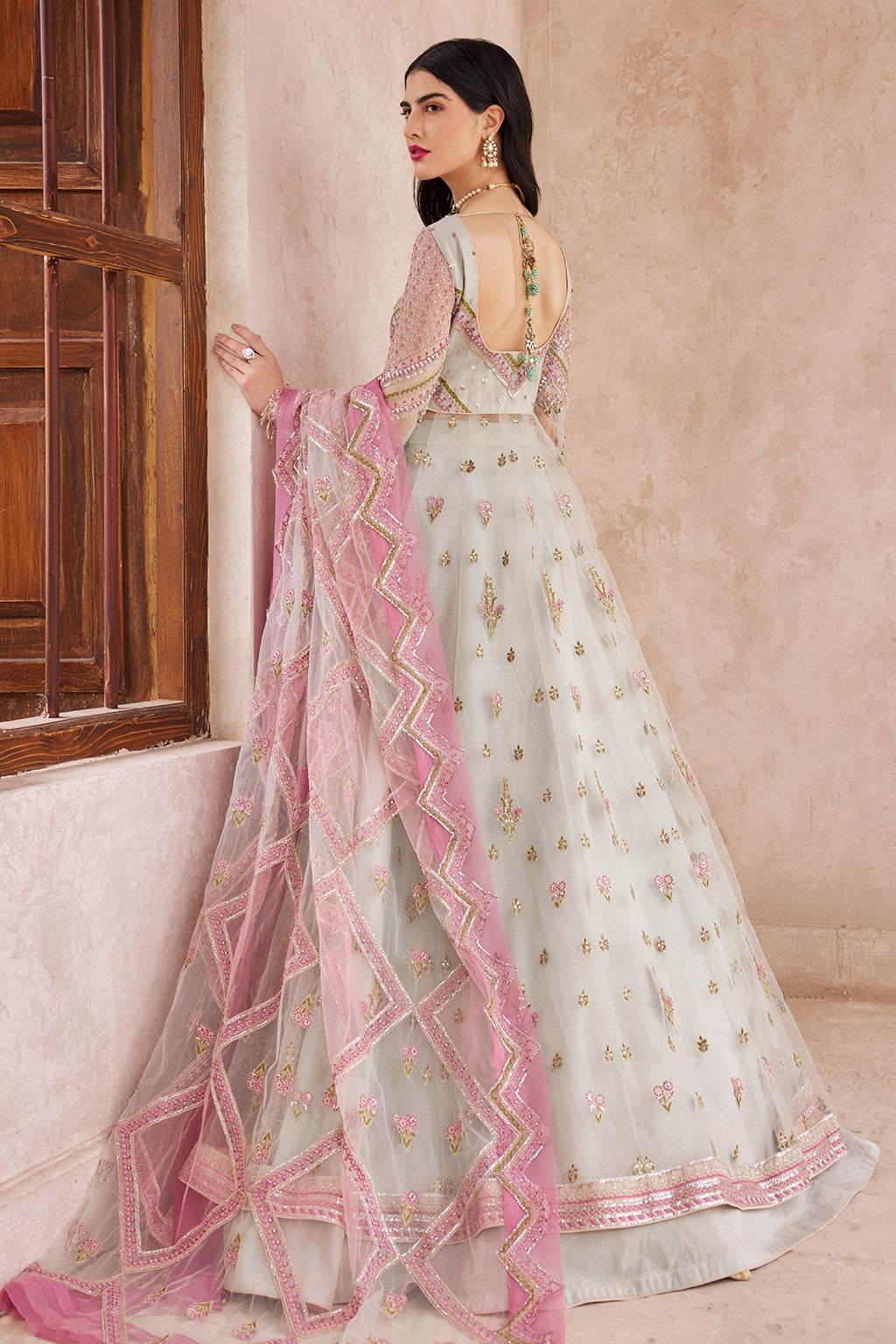 Emaan Adeel - Mh-204