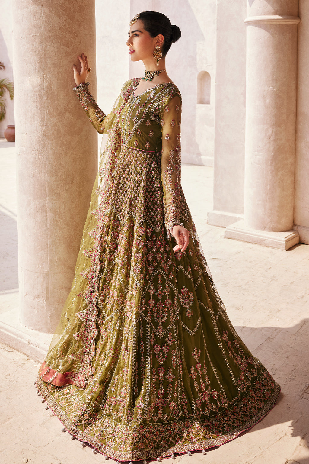 Emaan Adeel - Mh-207