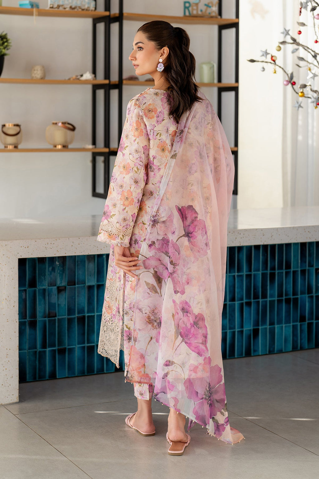 Baroque - Embroidered PRinted Lawn UF-4099