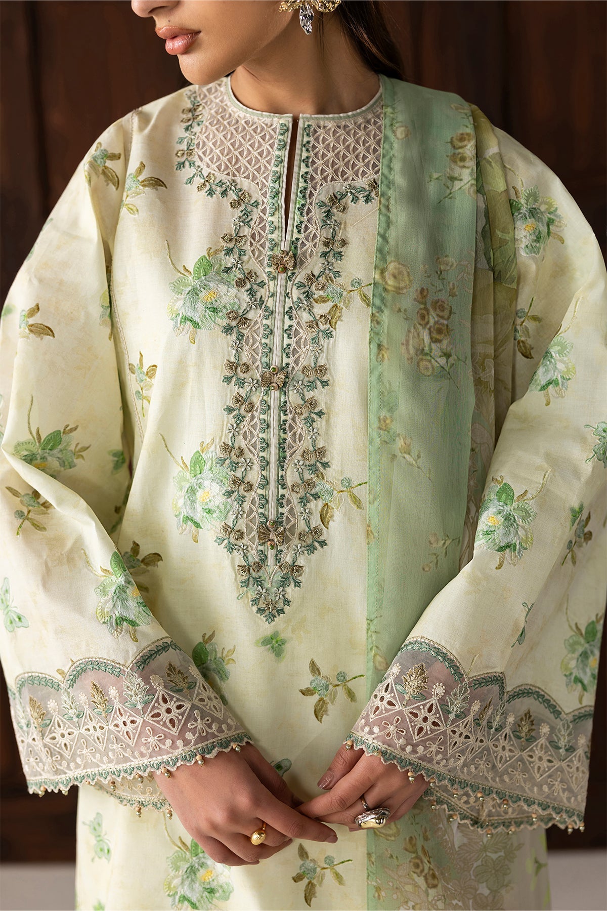 Baroque - Embroidered Lawn UF-4420