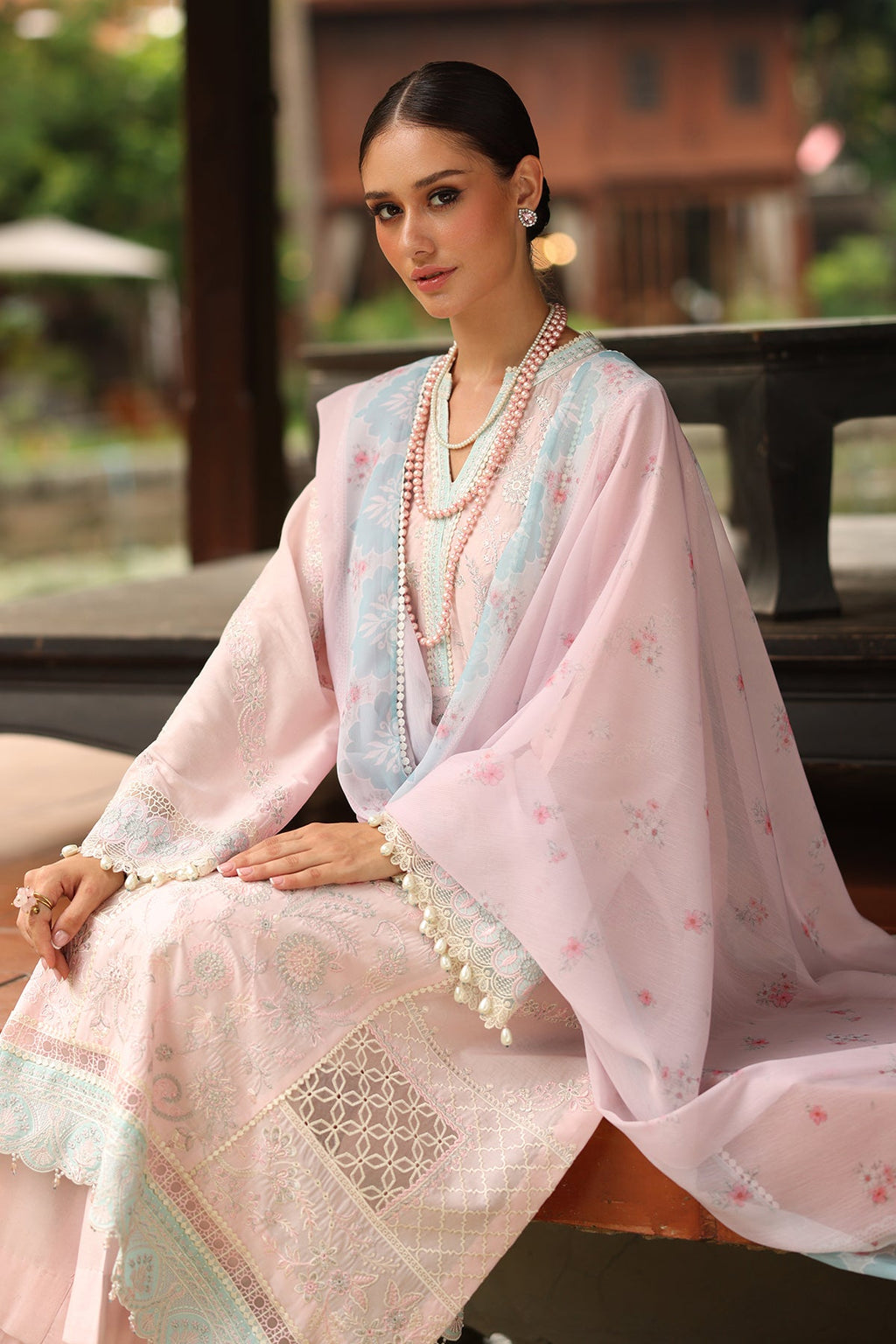 Baroque - Embroidered Lawn UF-4260