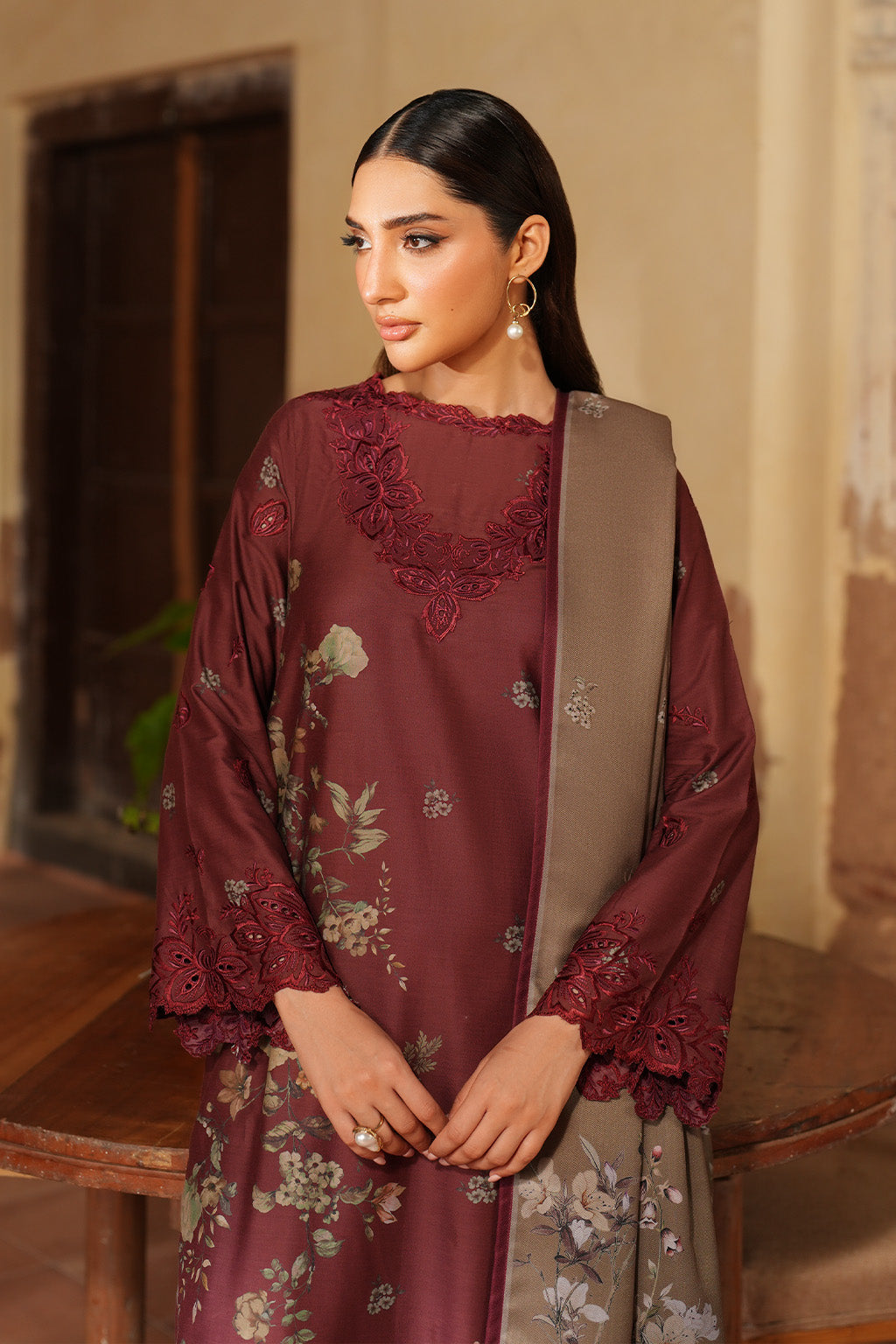 Iznik - Ipf-03  Printed Viscose Linen