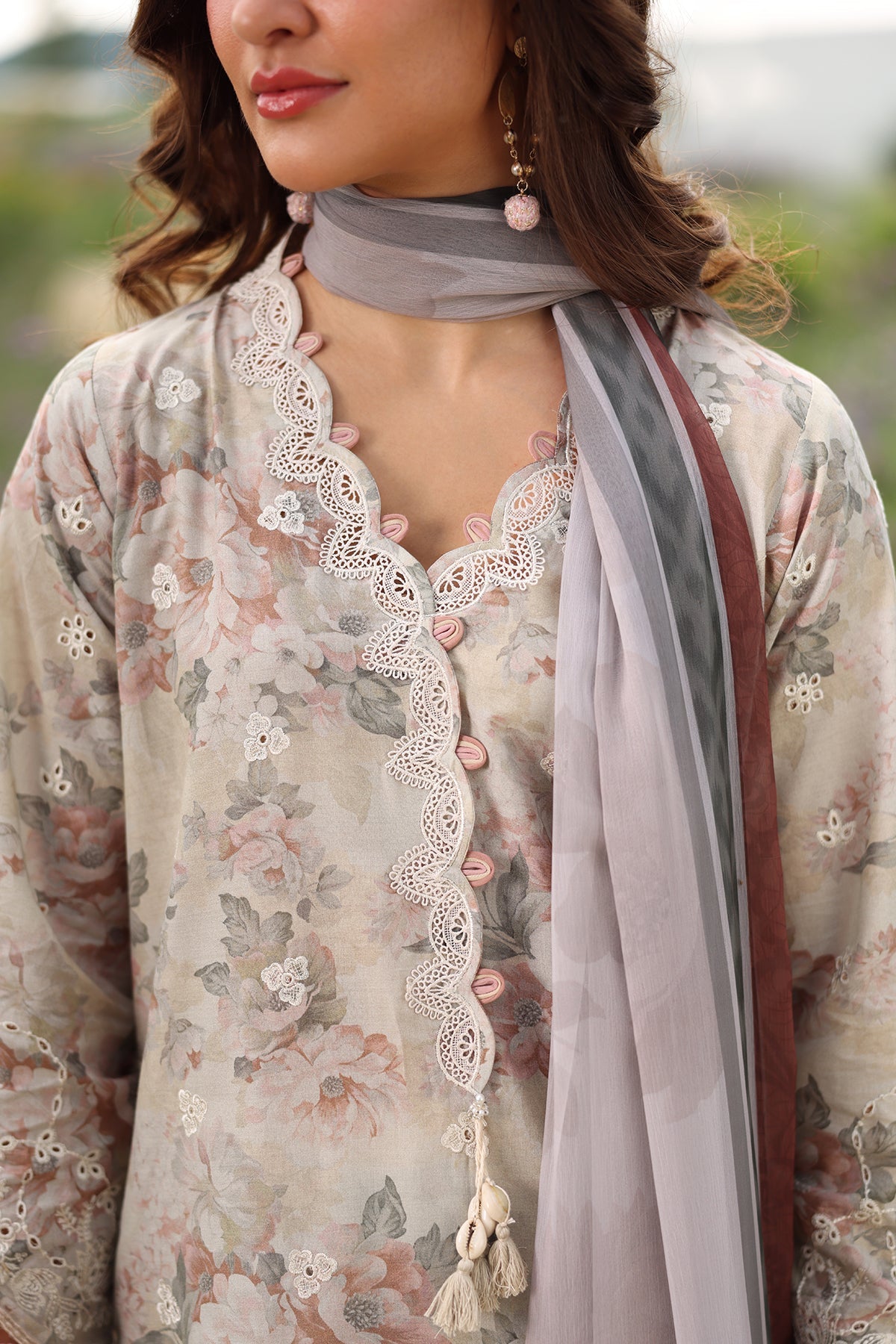 Baroque - Embroidered Lawn UF-4225