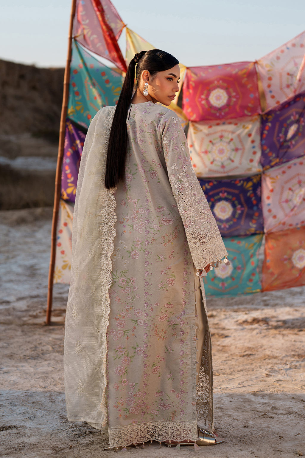 Emaan Adeel - Mehves