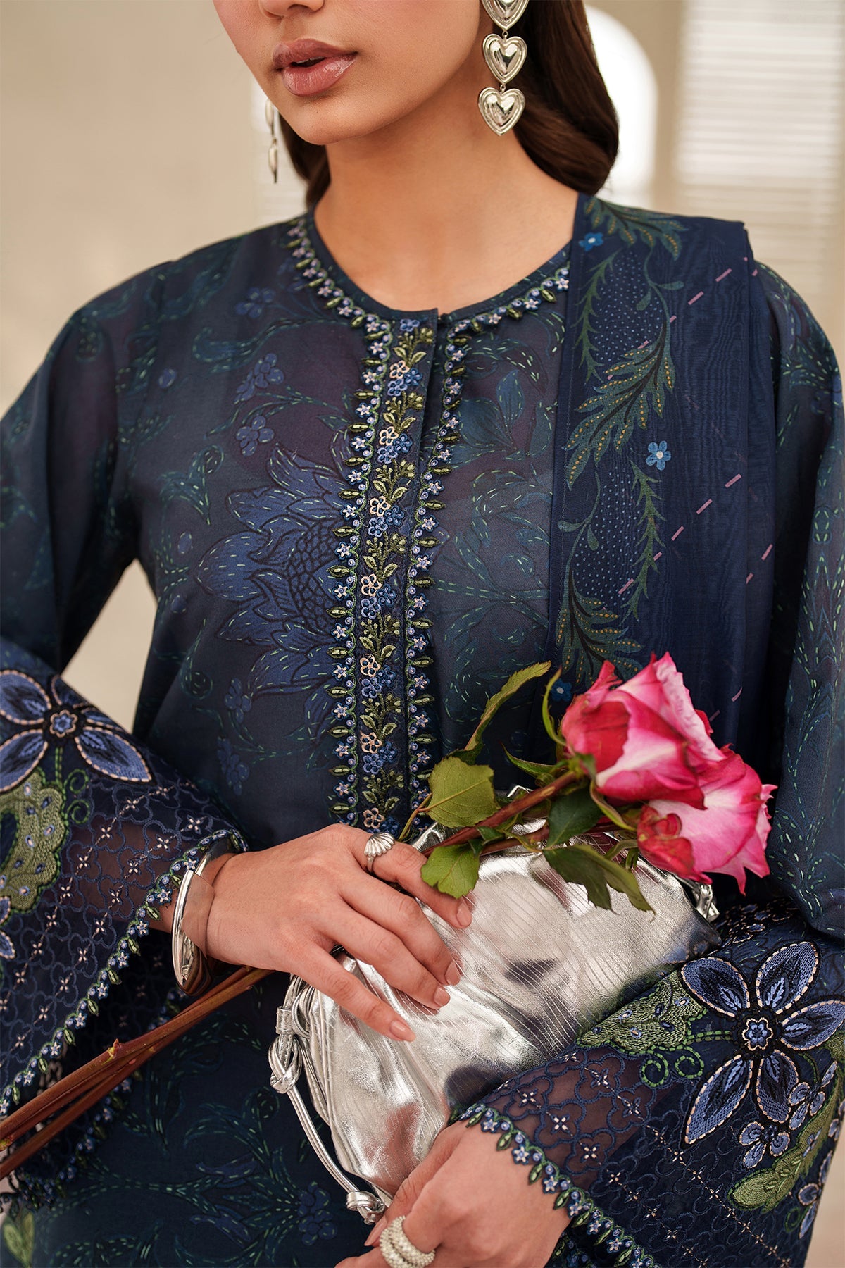 Baroque - Embroidered Lawn UF-4404