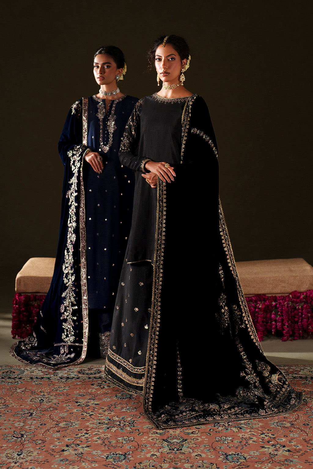 Iznik - Iv-76  Embroidered Velvet