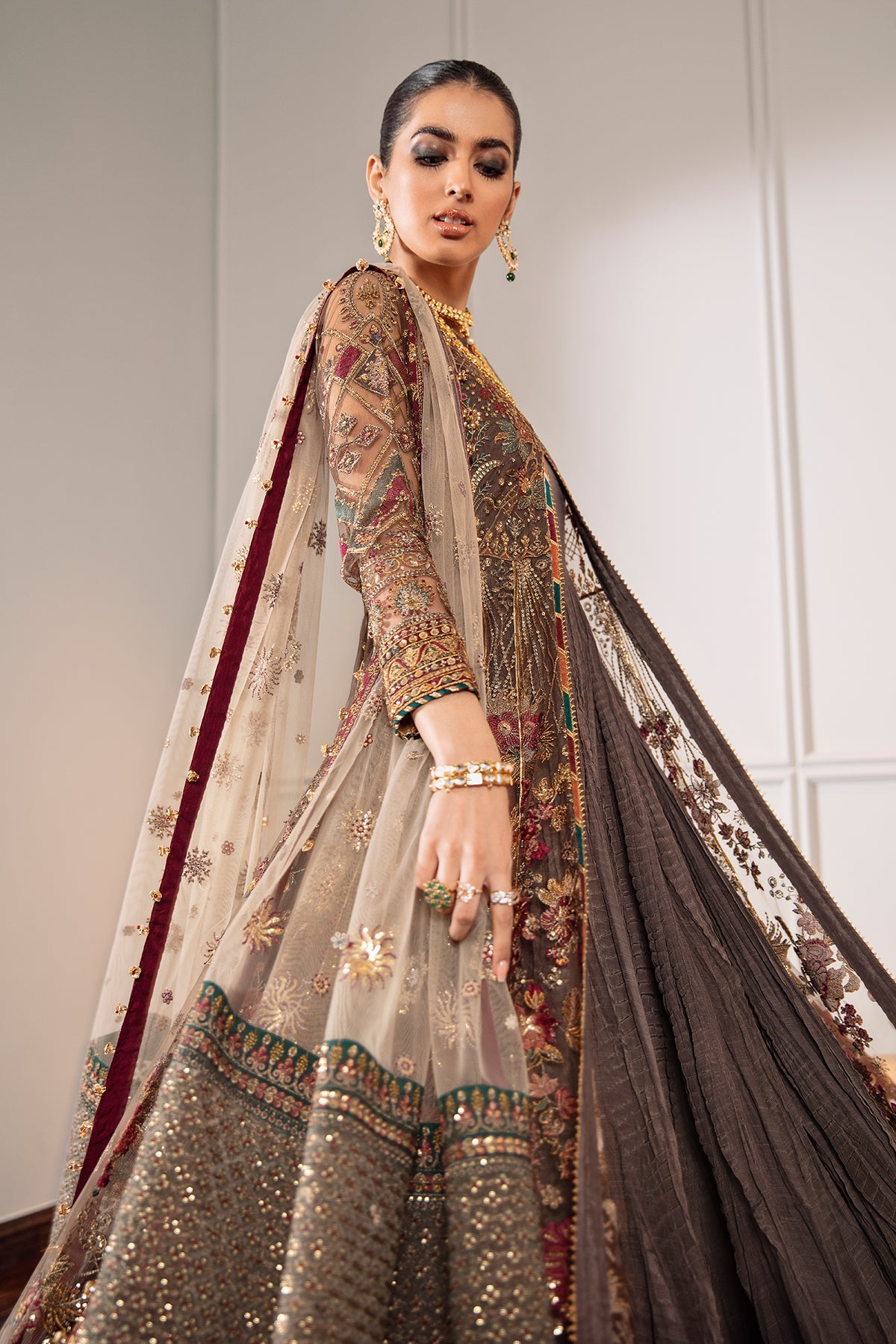 Baroque - Embroidered Net Ch09-02 Stitched