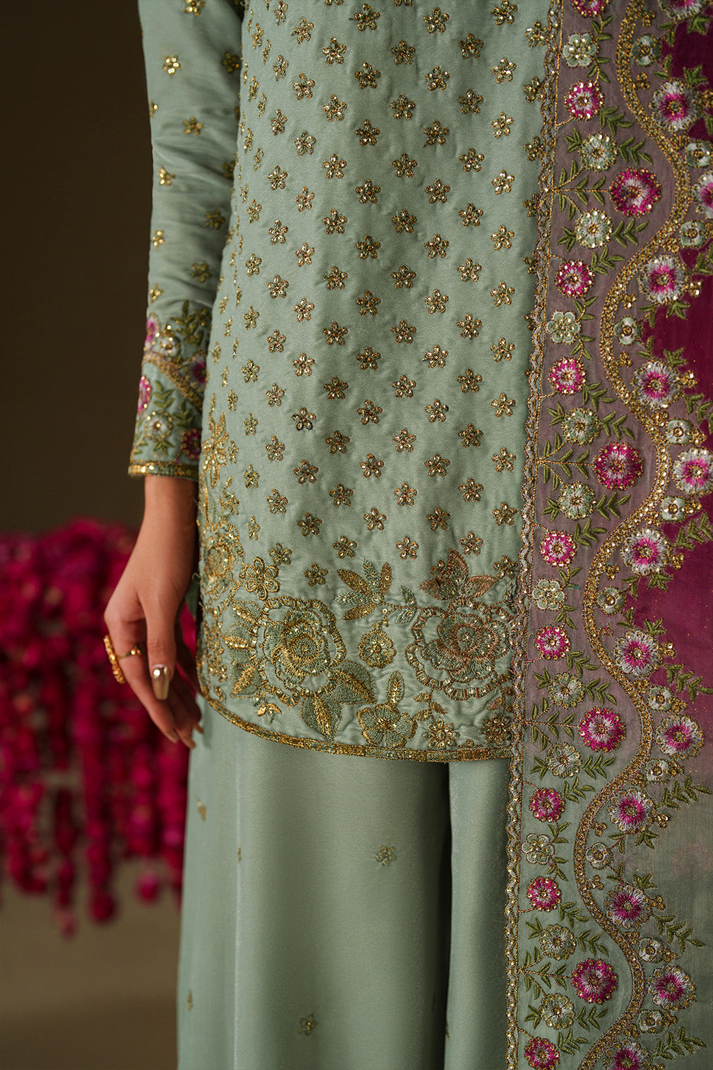 Iznik - Iv-73  Embroidered Velvet