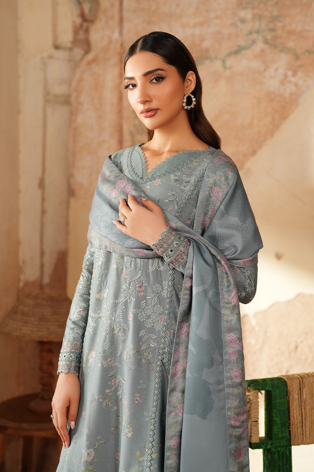 Iznik - Ipf-10  Embroidered Printed Linen