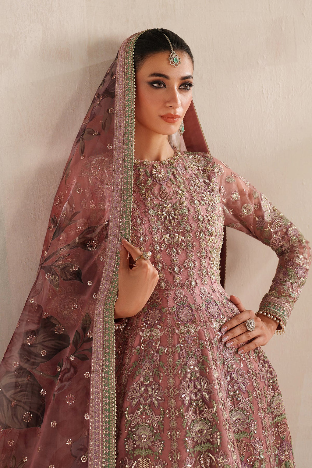 Baroque - Embroidered Net SF-4377