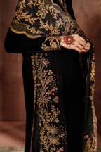 Iznik - Iv-62 Embroidered Velvet