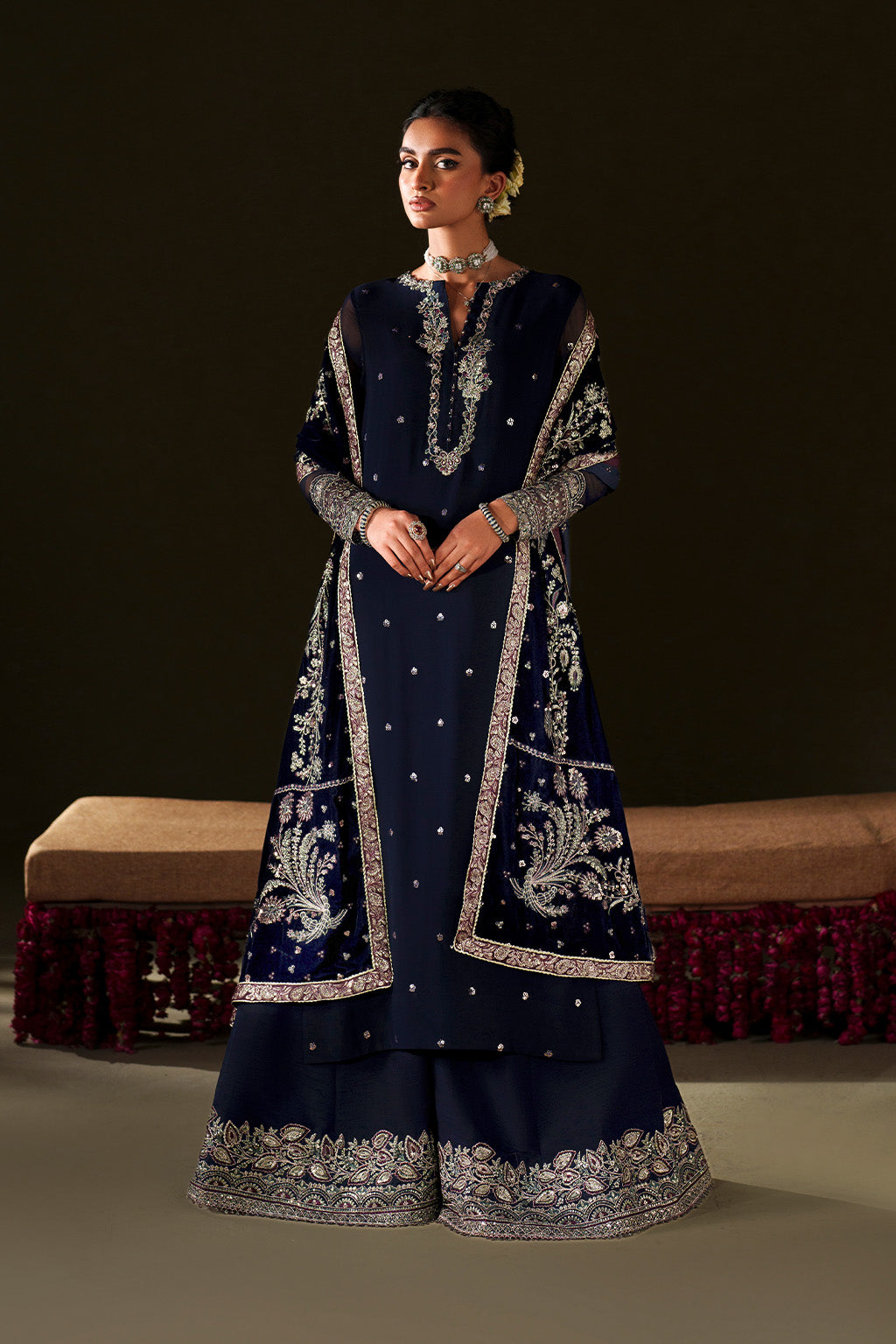Iznik - Iv-76  Embroidered Velvet