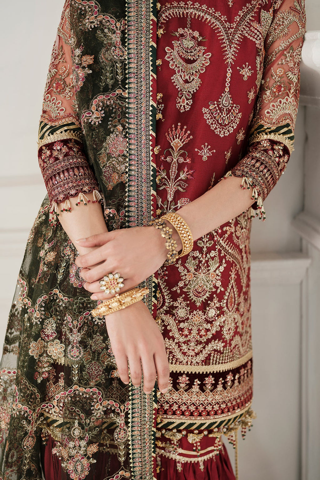 Baroque - Embroidered Net Ch10-07 Stitched