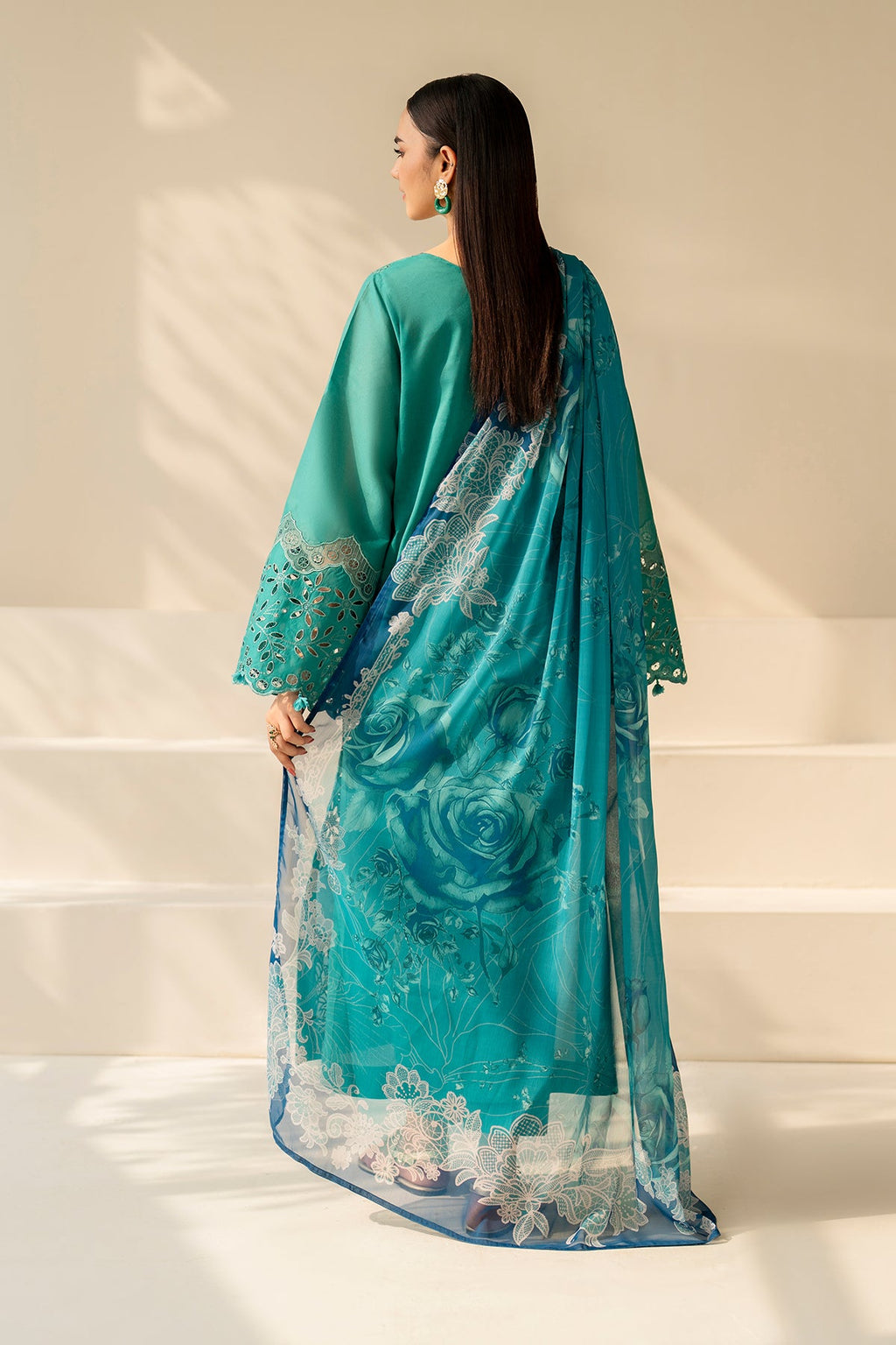 Baroque - Embroidered Lawn UF-4275