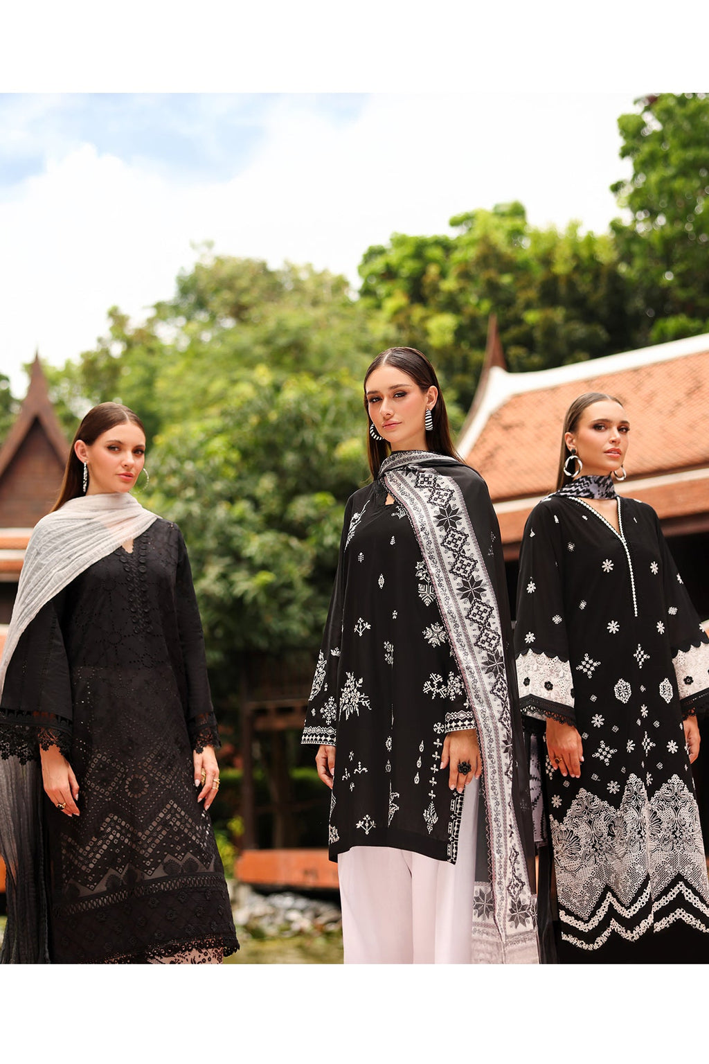 Baroque - Embroidered Lawn UF-4194