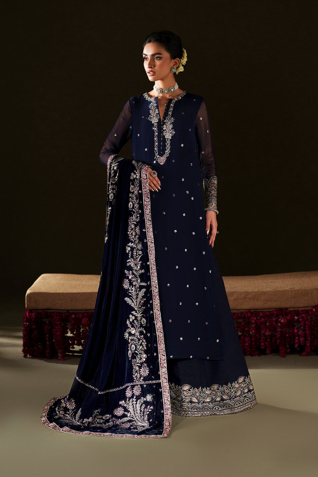 Iznik - Iv-76  Embroidered Velvet