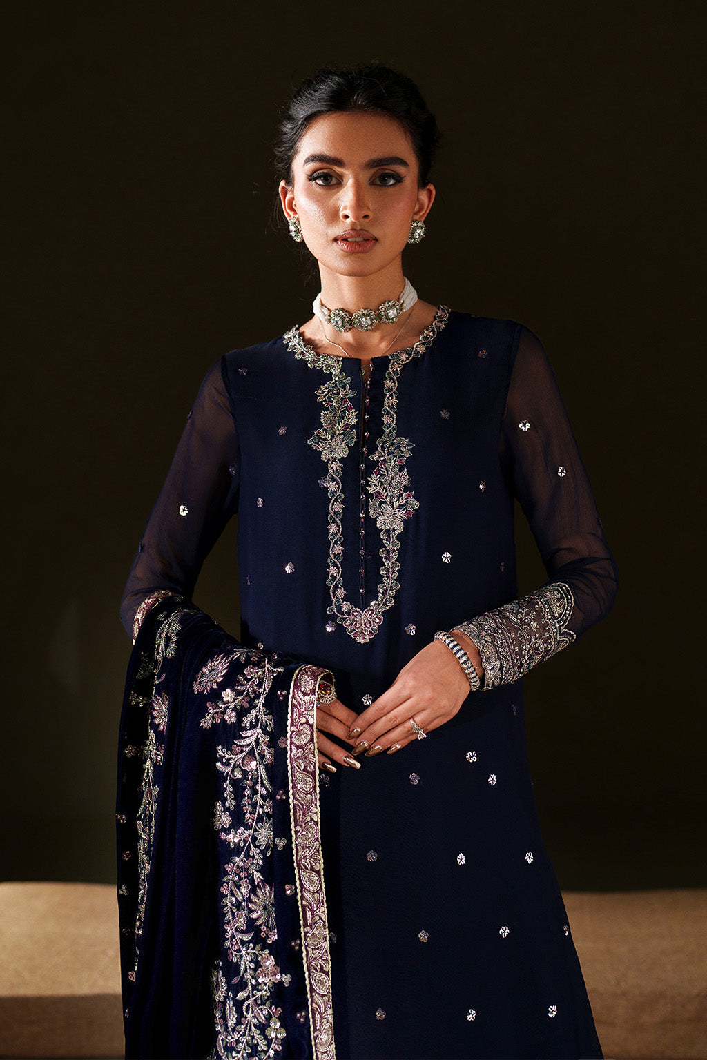 Iznik - Iv-76  Embroidered Velvet