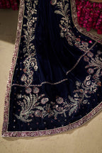 Iznik - Iv-76  Embroidered Velvet