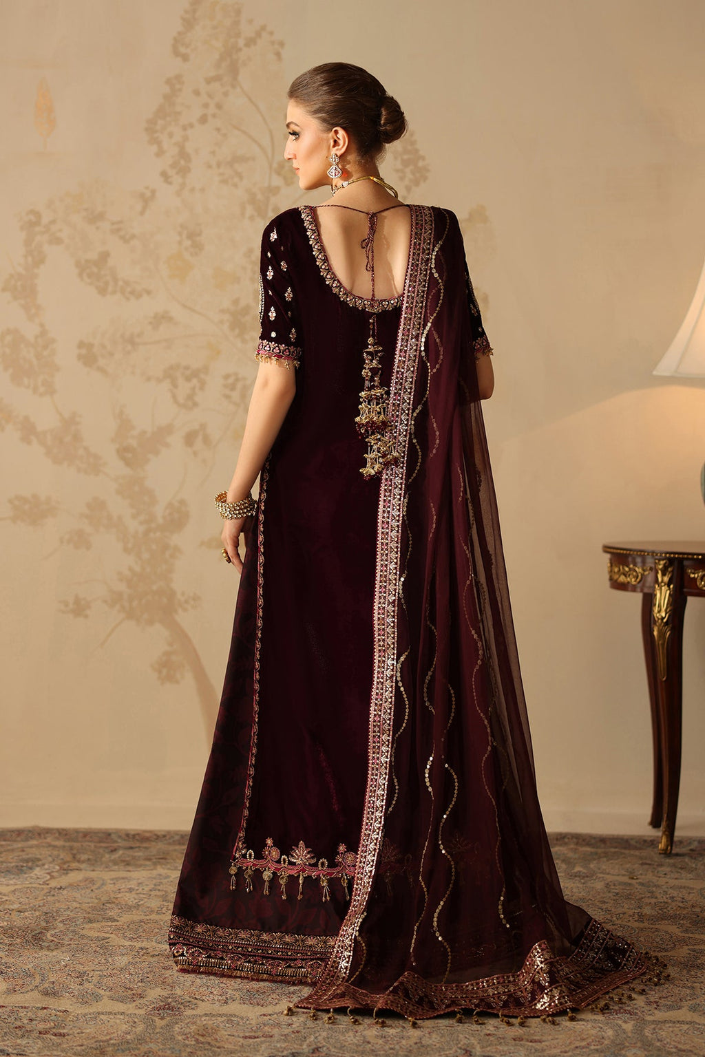 Baroque - Embroidered Velvet UF-4313