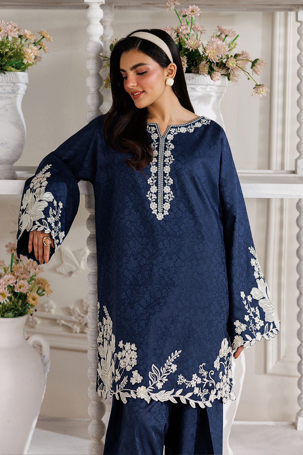 Iznik - Ip-357 Textured Lawn
