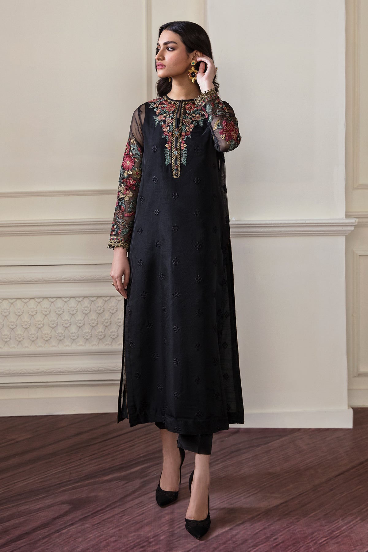 Baroque - Embroidered Organza UF-290