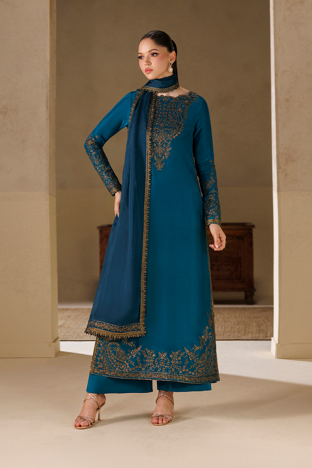 Iznik - Ue-731 Embroidered Ramen Silk