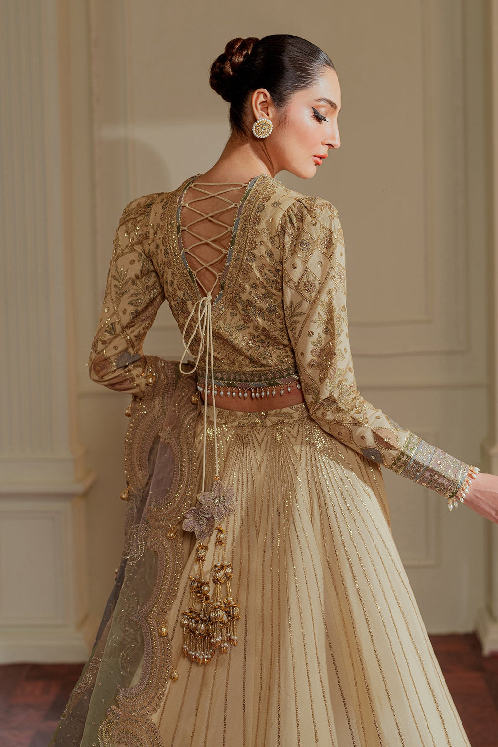 Baroque - Embroidered Net Ch13-06 Stitched