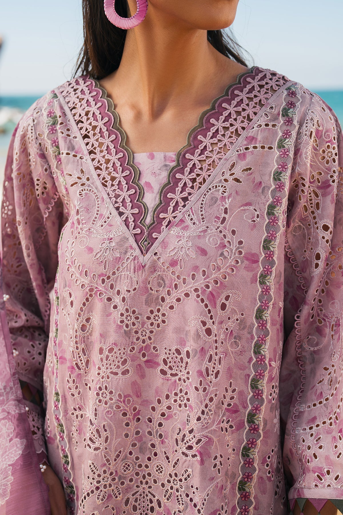 Baroque - Embroidered Lawn UF-4114