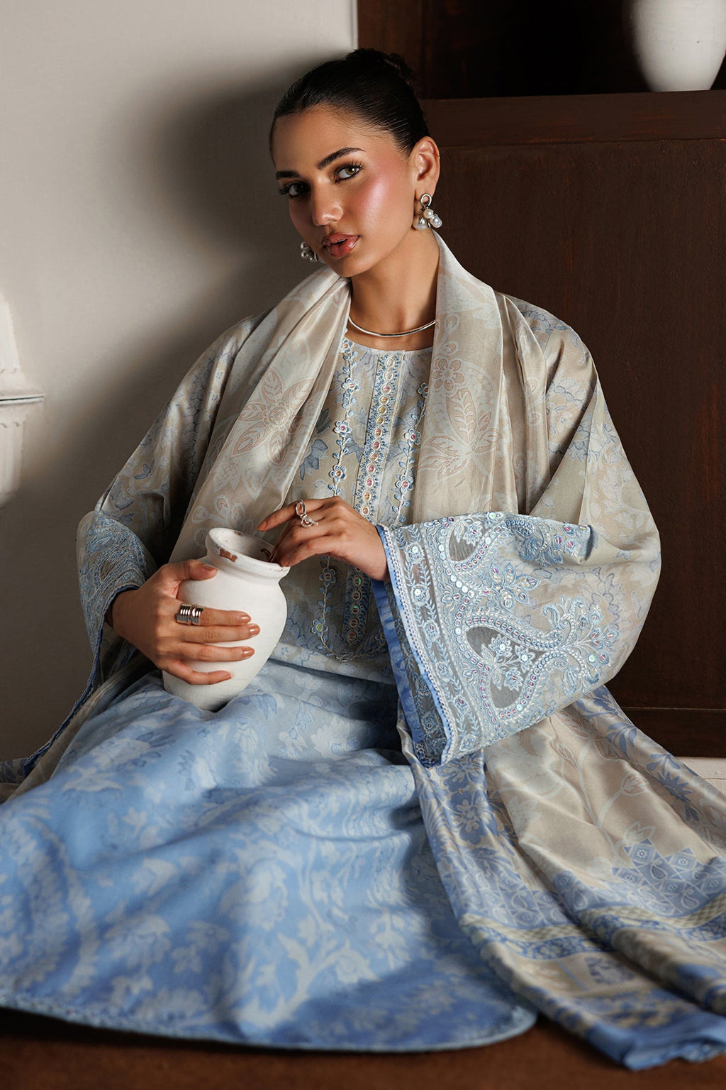 Baroque - Embroidered Lawn UF-4524