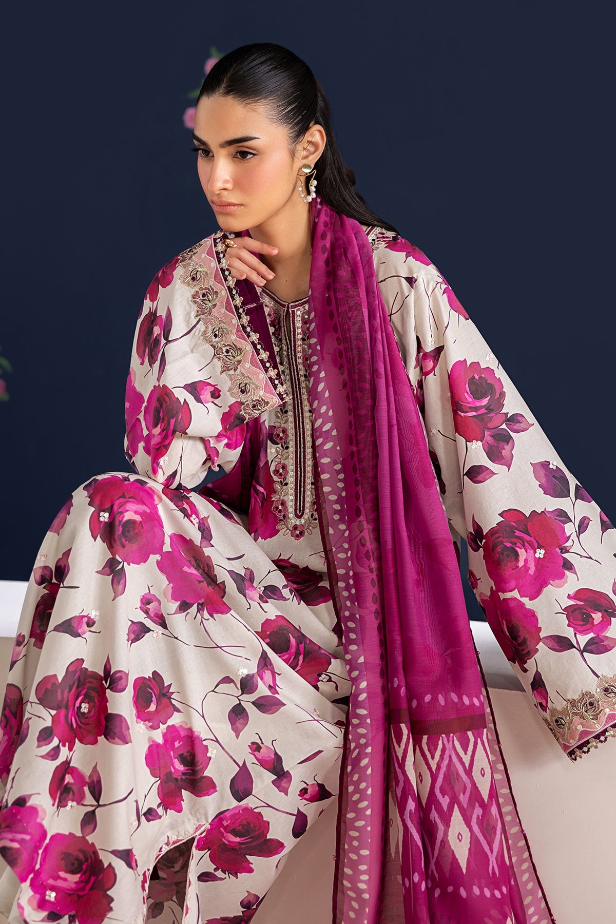 Baroque - Embroidered Lawn UF-4463