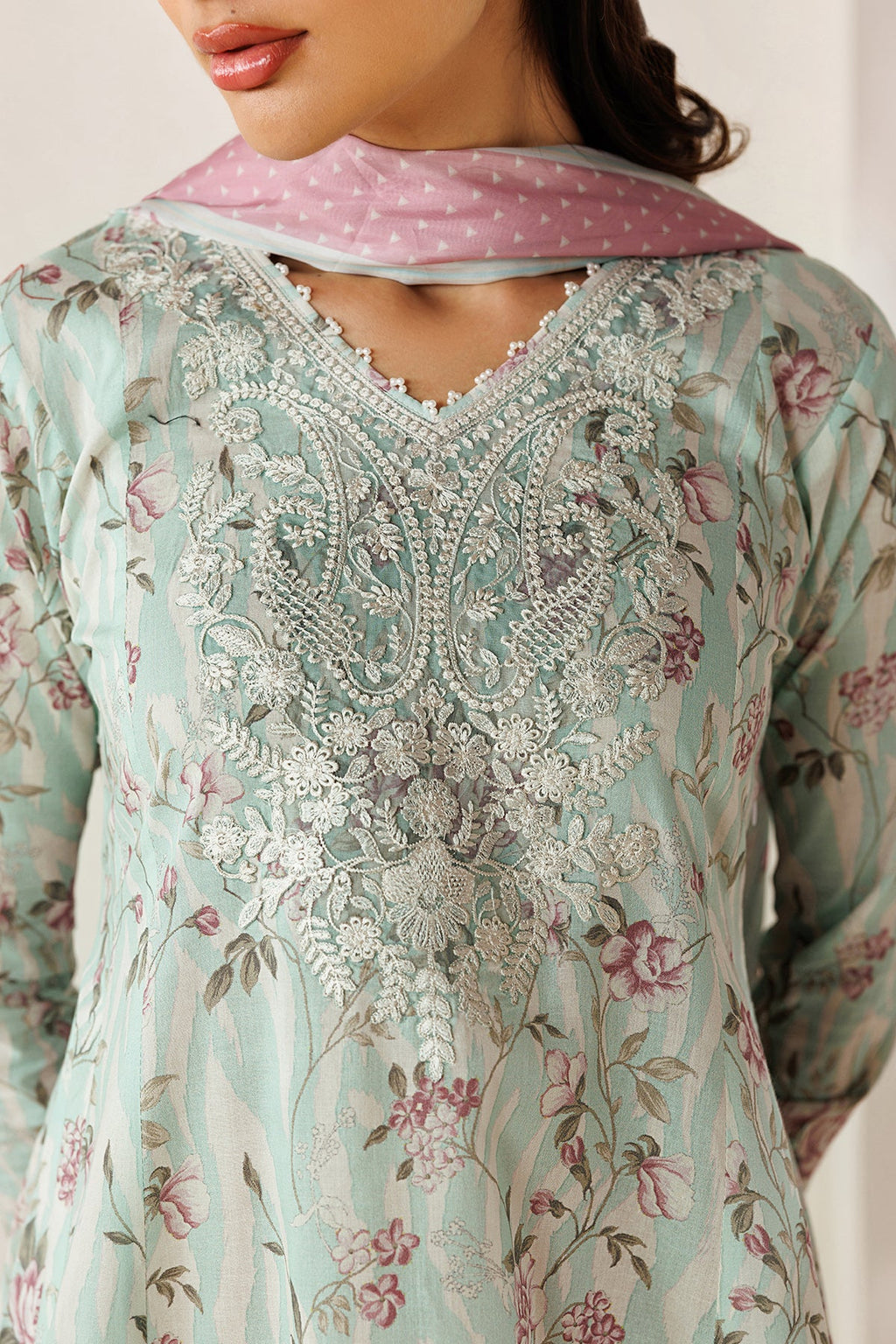 Baroque - Embroidered Lawn UF-4478