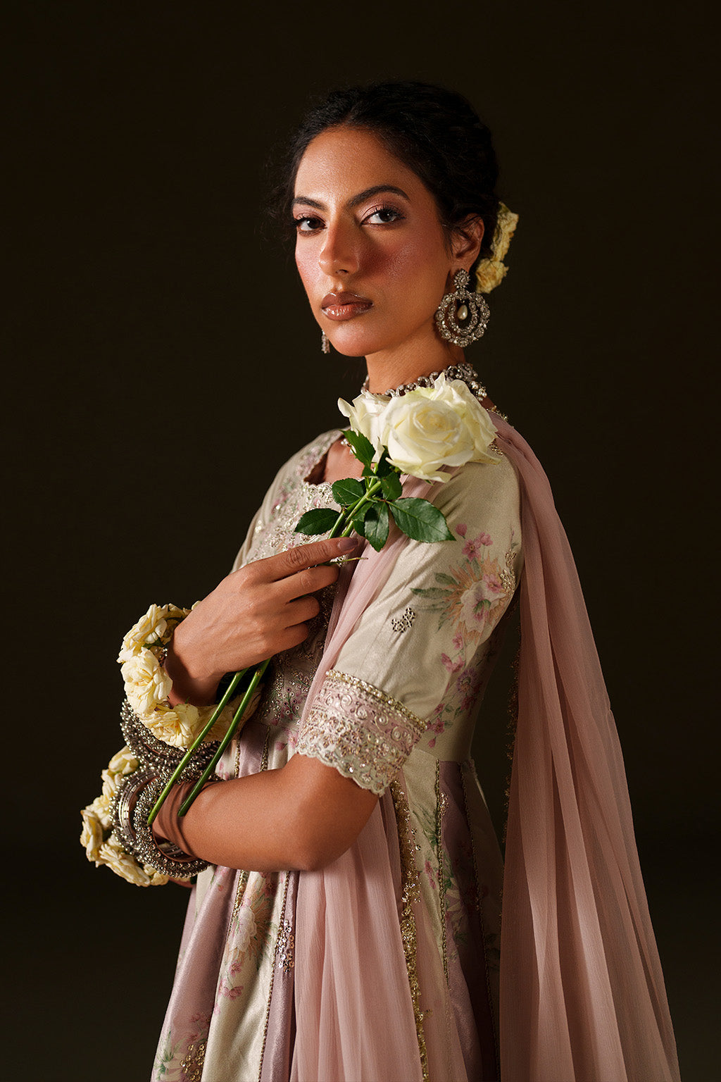 Iznik - Iv-77  Embroidered Velvet