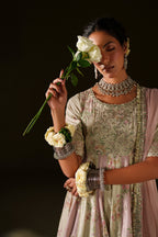 Iznik - Iv-77  Embroidered Velvet