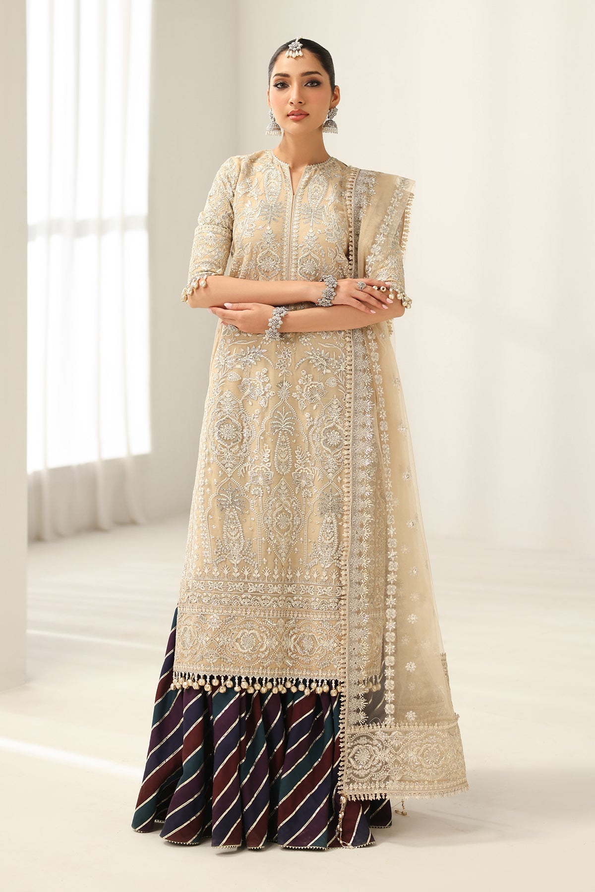 Baroque - Embroidered Net SF-4183