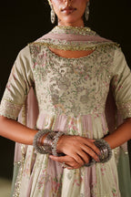 Iznik - Iv-77  Embroidered Velvet