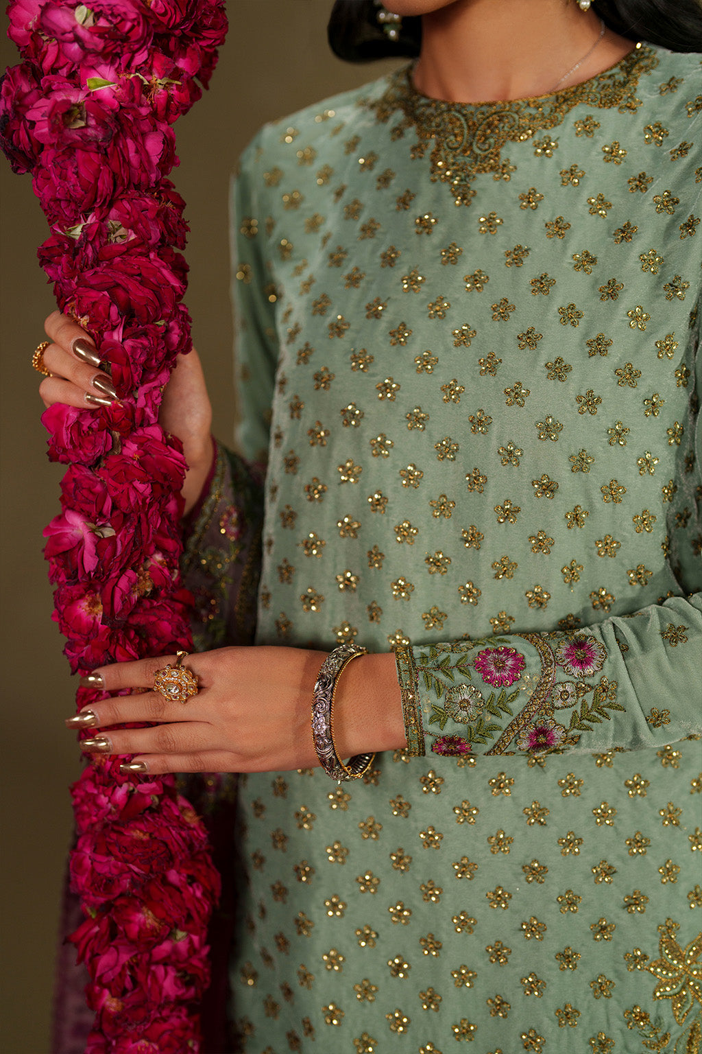 Iznik - Iv-73  Embroidered Velvet