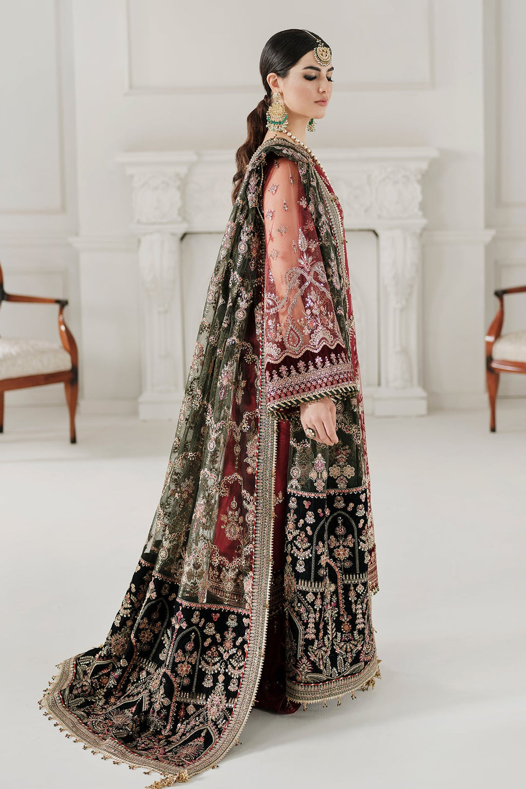 Baroque - Embroidered Net Ch10-07 Stitched